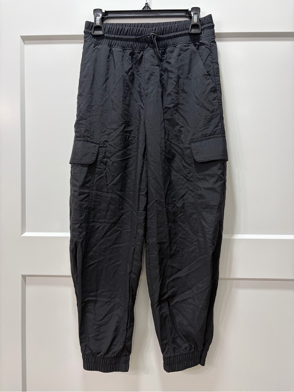 Kids Nylon Lightweight Black Cargo Jogger Pants - Casual Elastic Waist. Size 8
